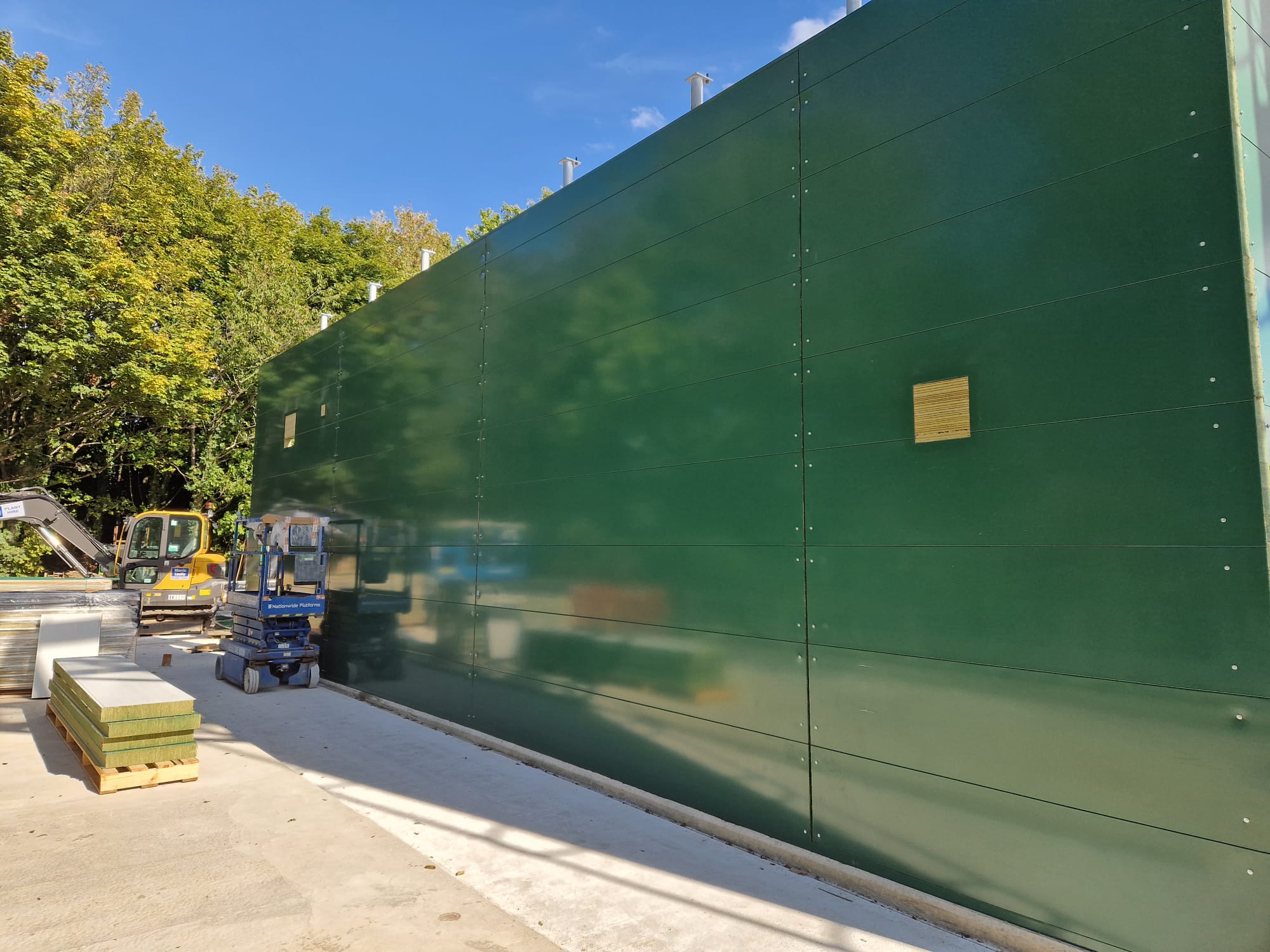 Green acoustic screen